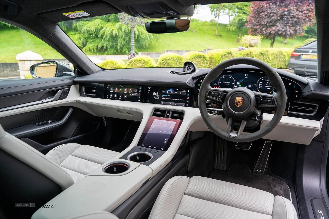 Feb 2022 Porsche Taycan 560kW Turbo S 93kWh 4dr Auto