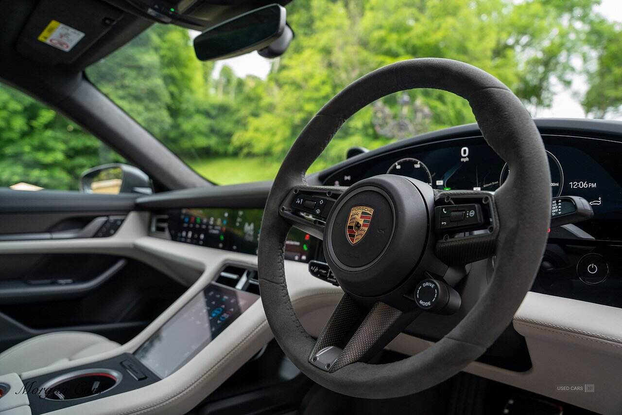 Feb 2022 Porsche Taycan 560kW Turbo S 93kWh 4dr Auto