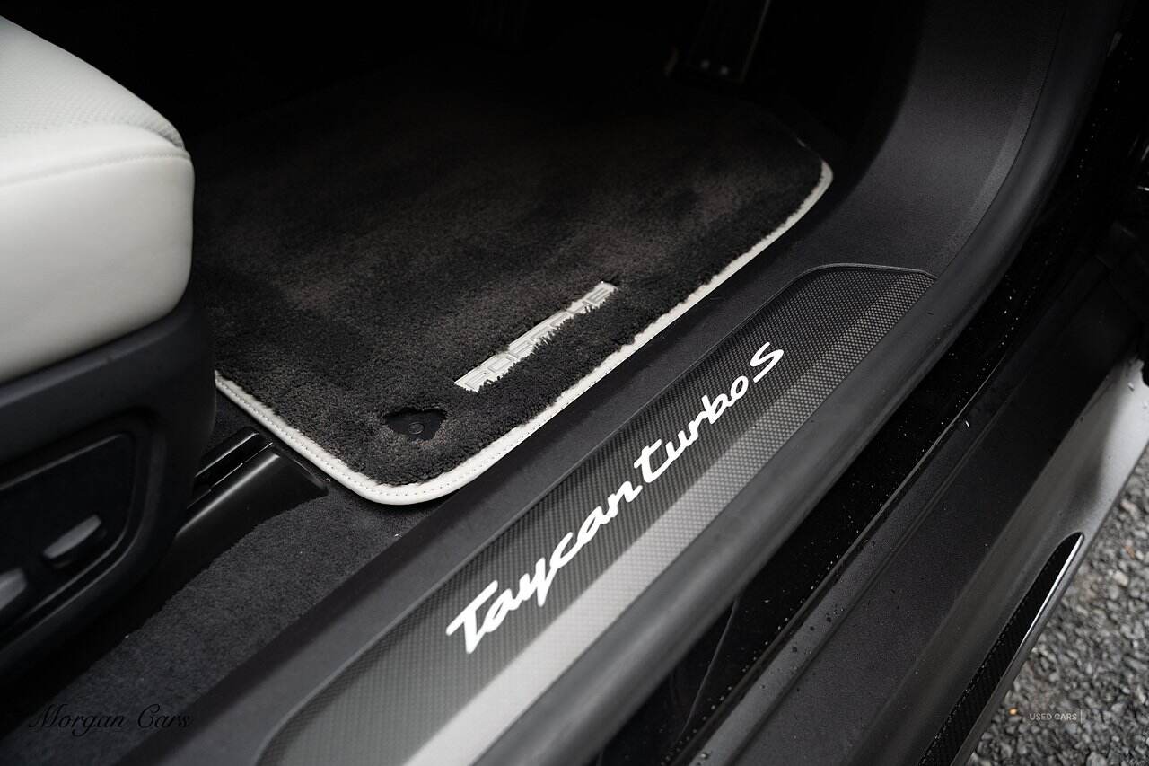 Feb 2022 Porsche Taycan 560kW Turbo S 93kWh 4dr Auto
