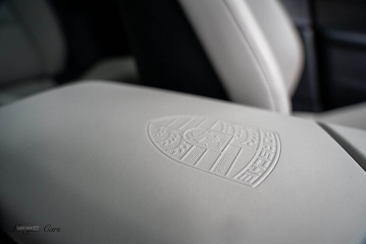 Feb 2022 Porsche Taycan 560kW Turbo S 93kWh 4dr Auto