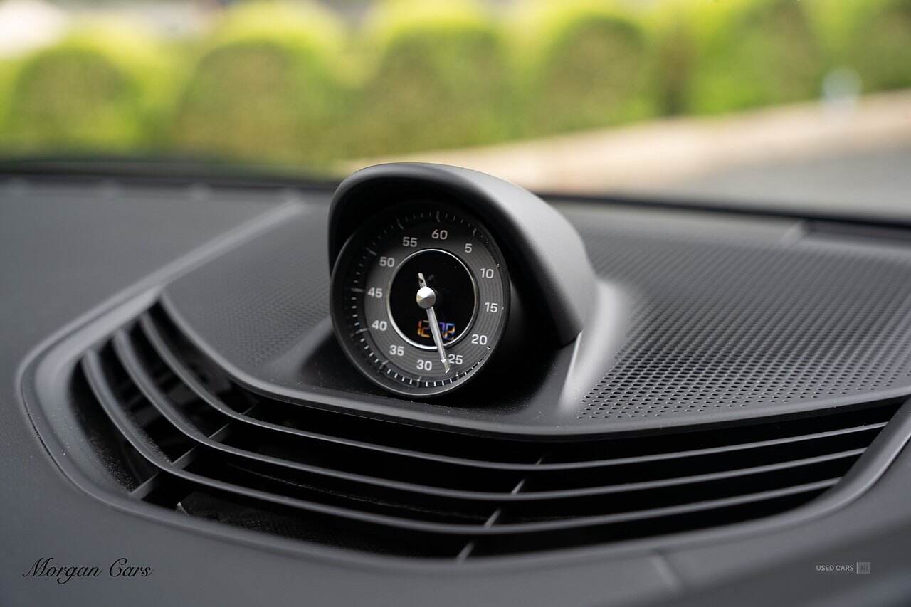 Feb 2022 Porsche Taycan 560kW Turbo S 93kWh 4dr Auto