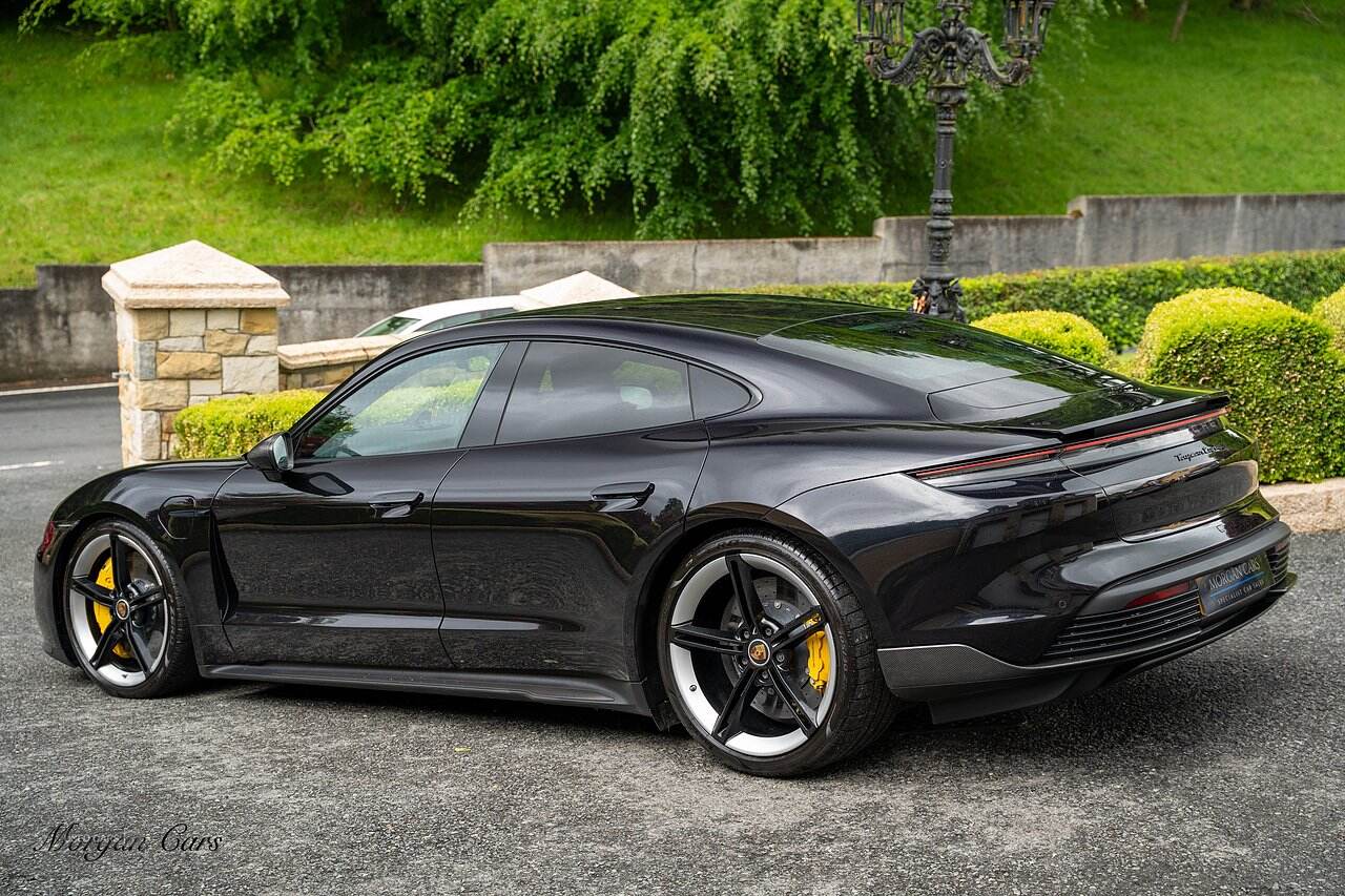 Feb 2022 Porsche Taycan 560kW Turbo S 93kWh 4dr Auto