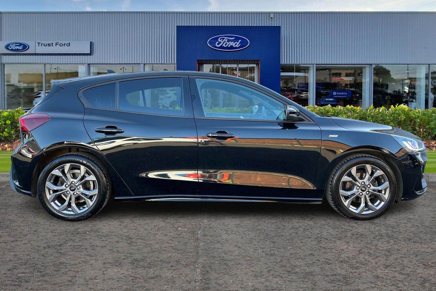 Apr 2022 Ford Focus 1.0 EcoBoost ST-Line 5dr