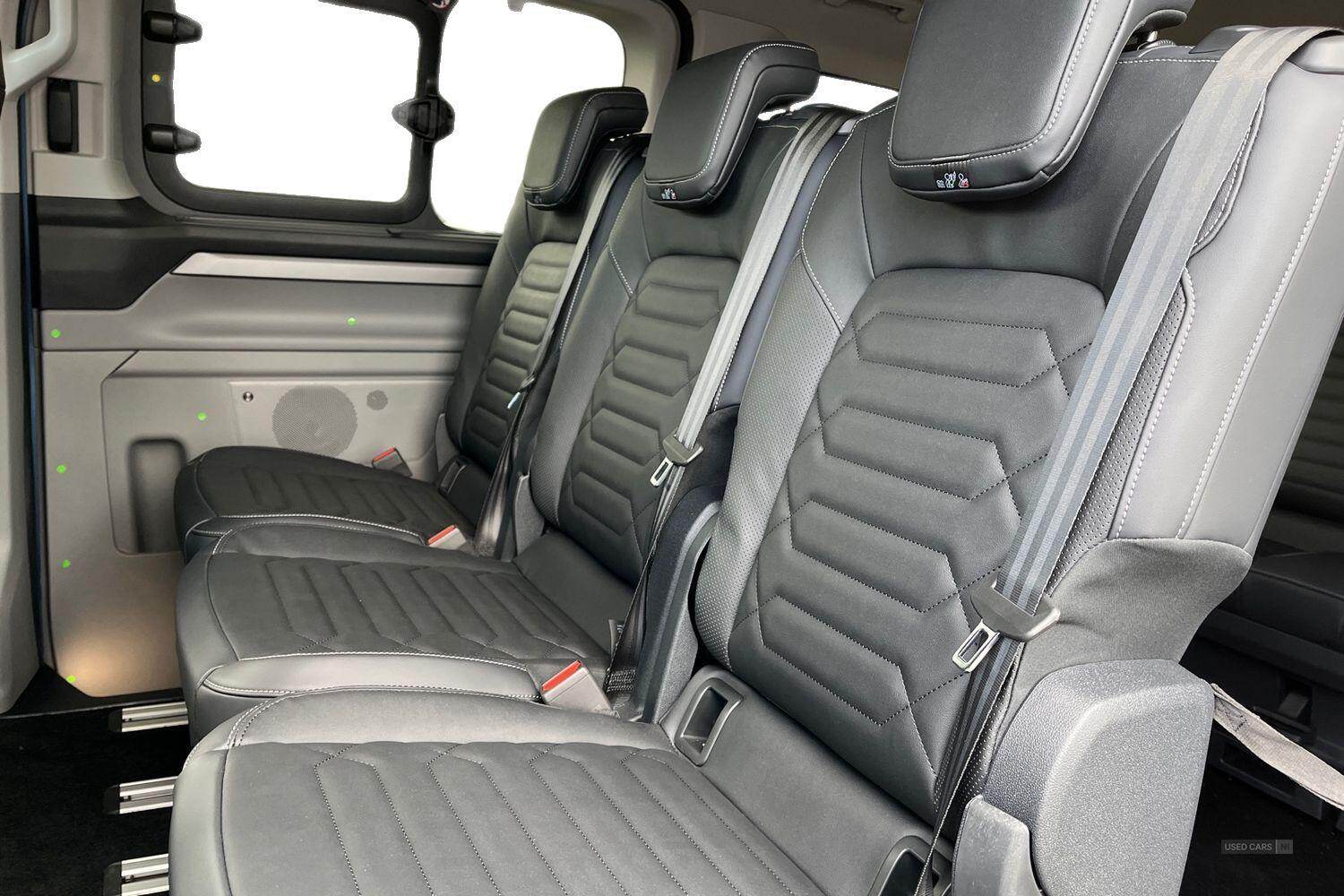 Jan 2025 Ford Tourneo Custom 2.5 PHEV 232ps H1 Titanium X 8 seater Auto