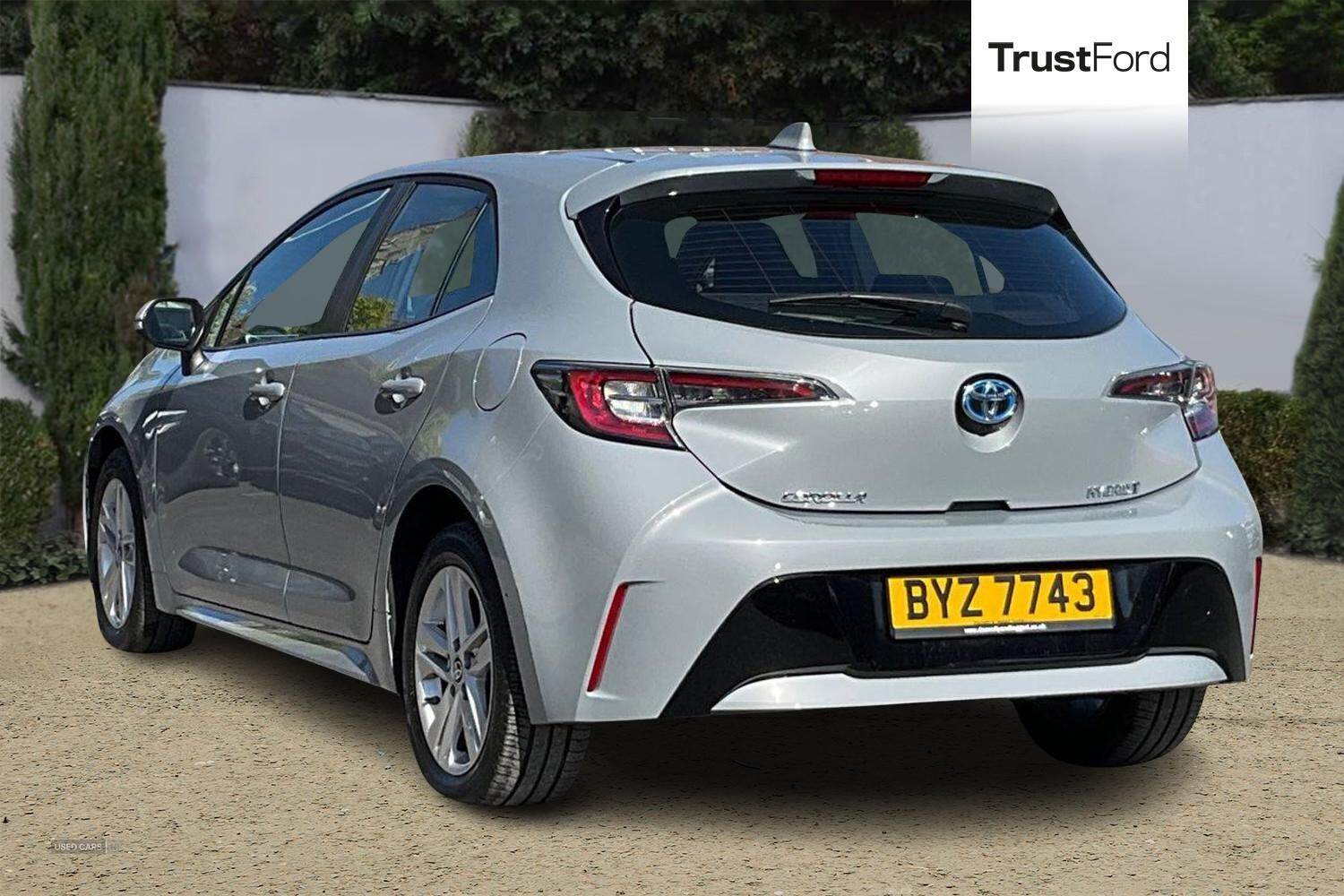Dec 2022 Toyota Corolla 1.8 VVT-i Hybrid Icon 5dr CVT