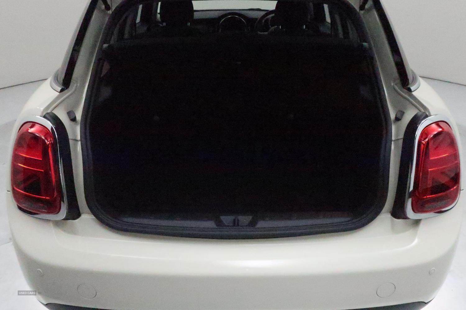 Dec 2019 MINI HATCHBACK 1.5 Cooper Classic II 5dr