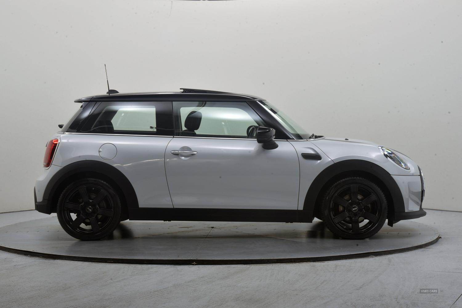 Mar 2022 MINI HATCHBACK 1.5 Cooper Classic 3dr