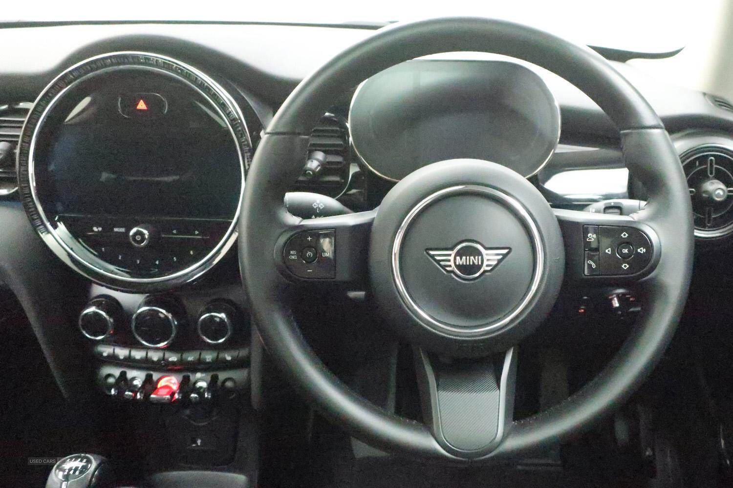 Mar 2022 MINI HATCHBACK 1.5 Cooper Classic 3dr