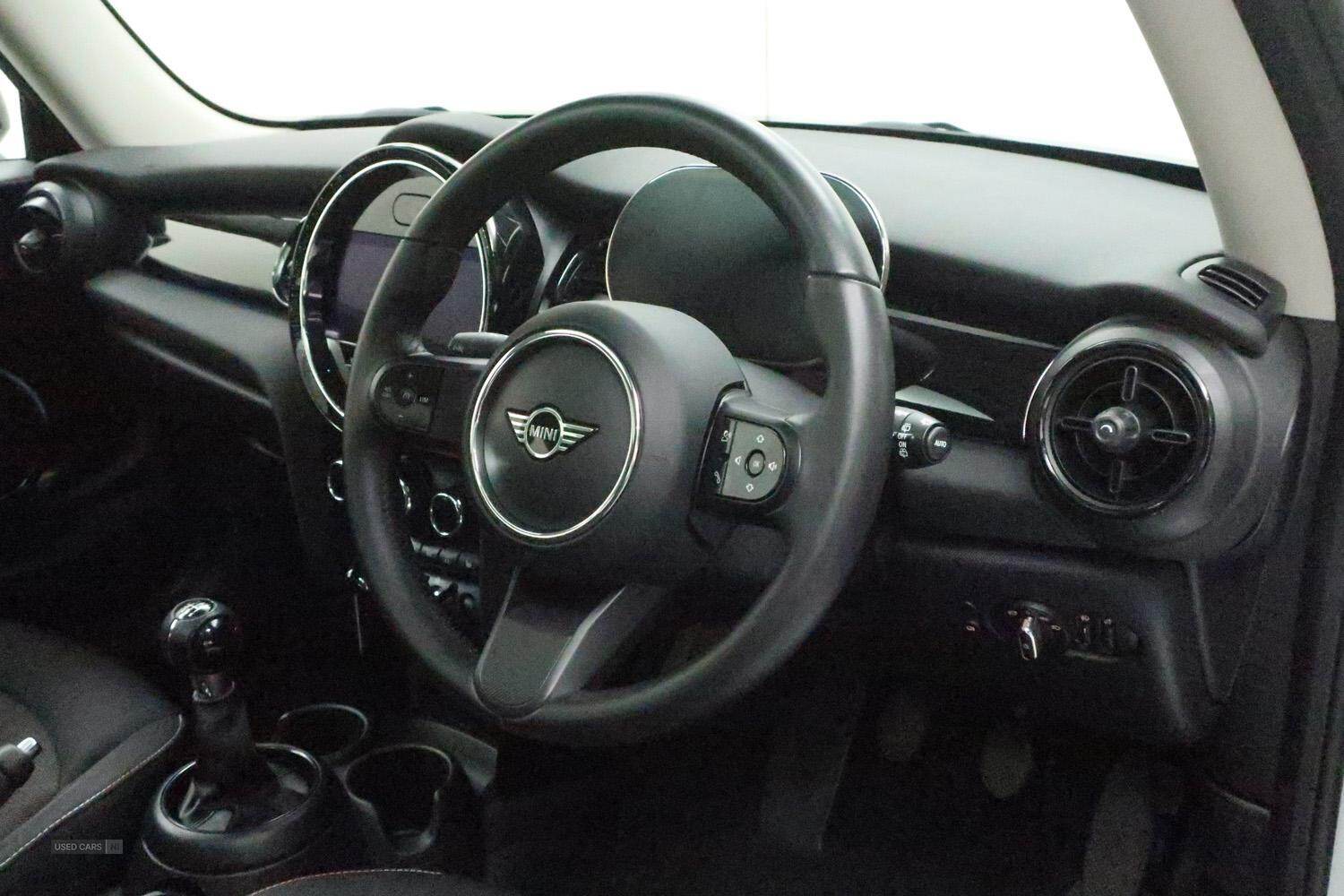 Mar 2022 MINI HATCHBACK 1.5 Cooper Classic 3dr