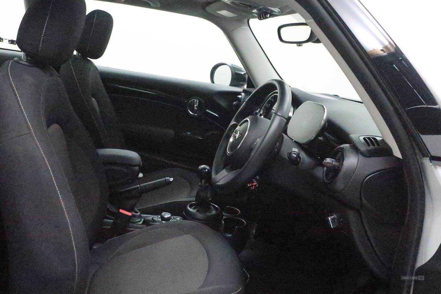Mar 2022 MINI HATCHBACK 1.5 Cooper Classic 3dr