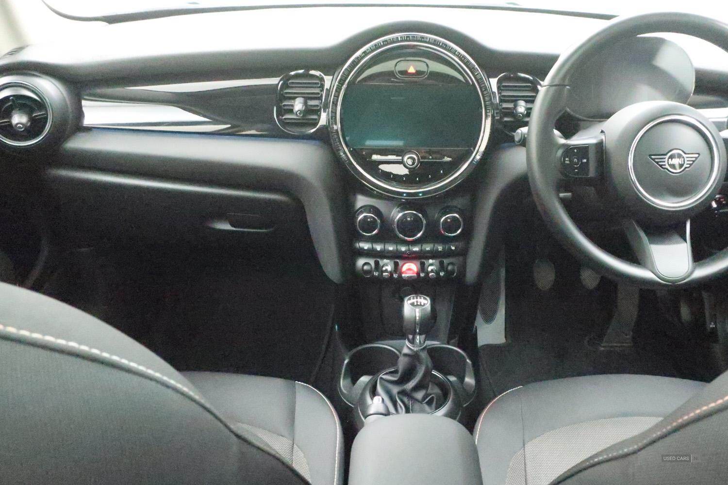 Mar 2022 MINI HATCHBACK 1.5 Cooper Classic 3dr