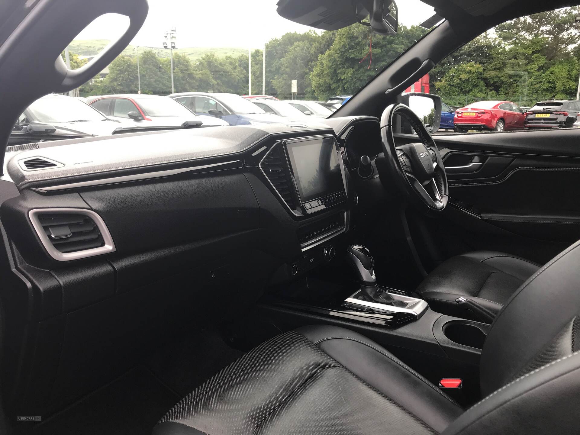 May 2021 Isuzu D-Max 1.9 V-Cross Double Cab 4x4 Auto