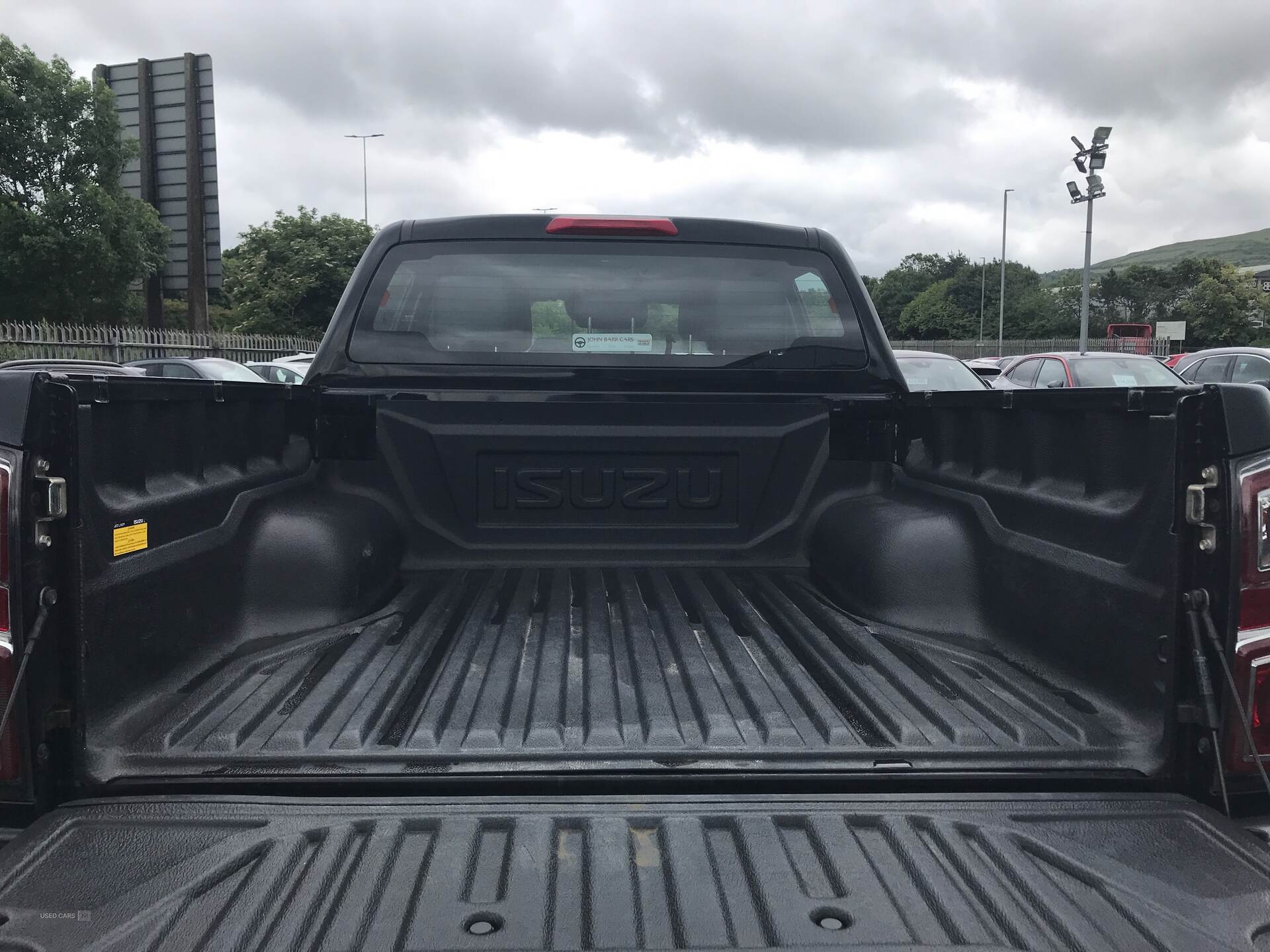 May 2021 Isuzu D-Max 1.9 V-Cross Double Cab 4x4 Auto