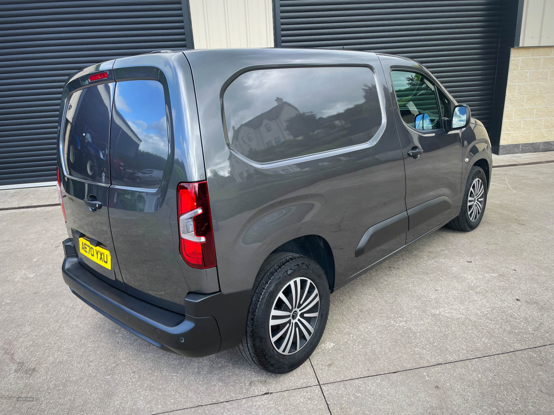 Sep 2020 Peugeot Partner 1000 1.5 BlueHDi 130 Professional Van