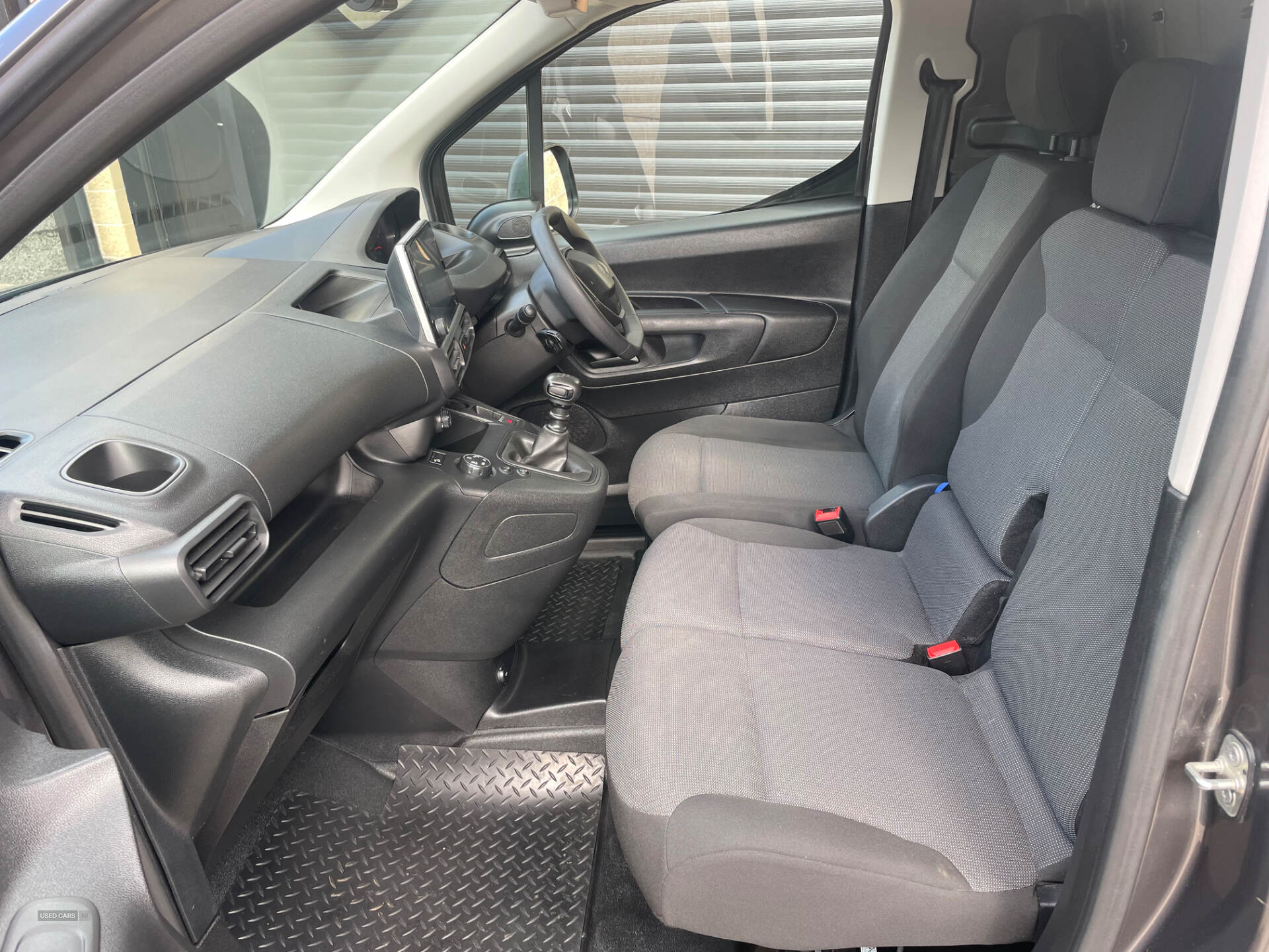 Sep 2020 Peugeot Partner 1000 1.5 BlueHDi 130 Professional Van