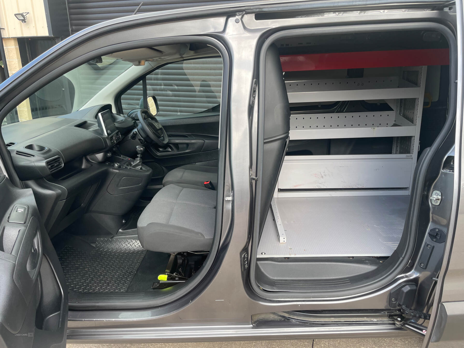 Sep 2020 Peugeot Partner 1000 1.5 BlueHDi 130 Professional Van