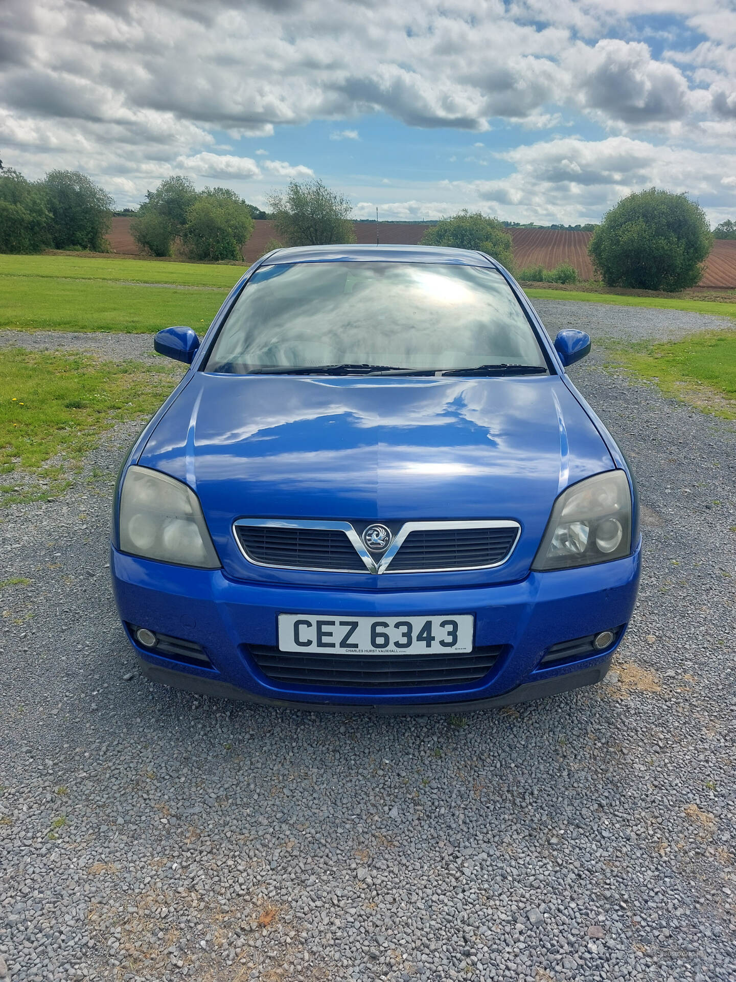 Apr 2005 Vauxhall Vectra 1.8i Breeze 5dr