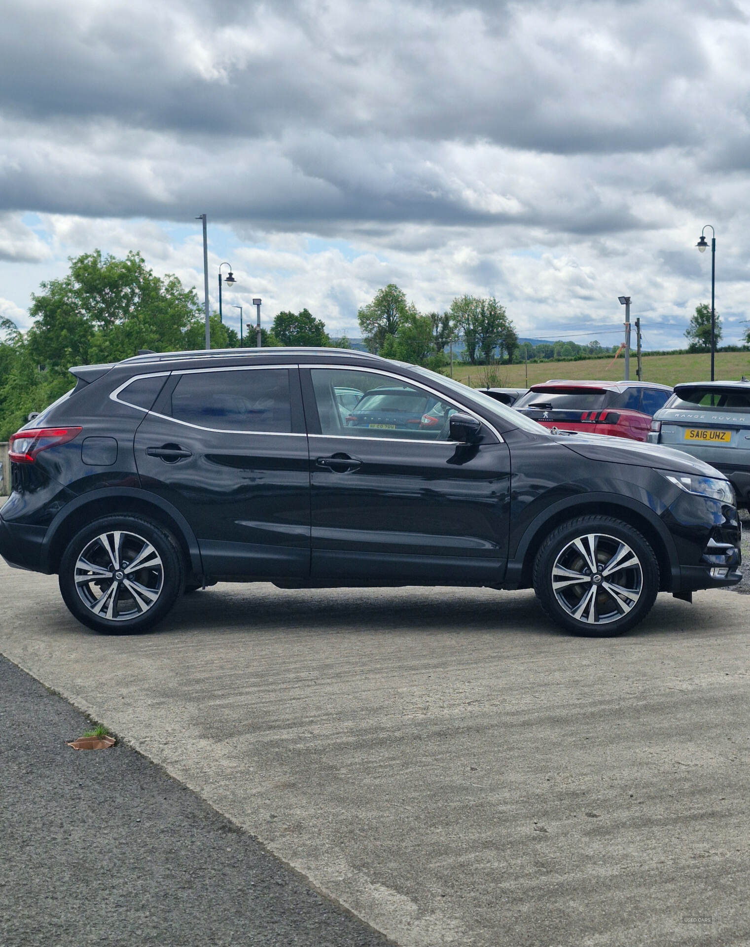 Nissan Qashqai DIESEL HATCHBACK in Fermanagh