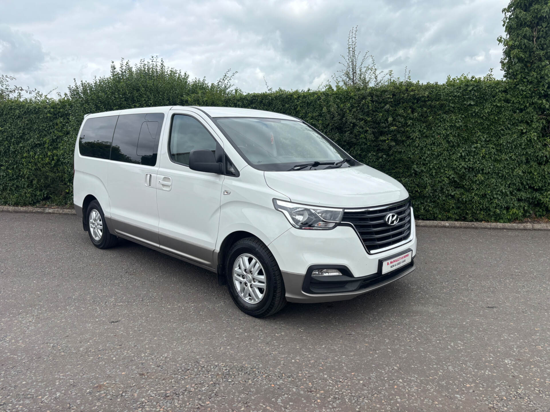 Hyundai i800 DIESEL ESTATE in Derry / Londonderry