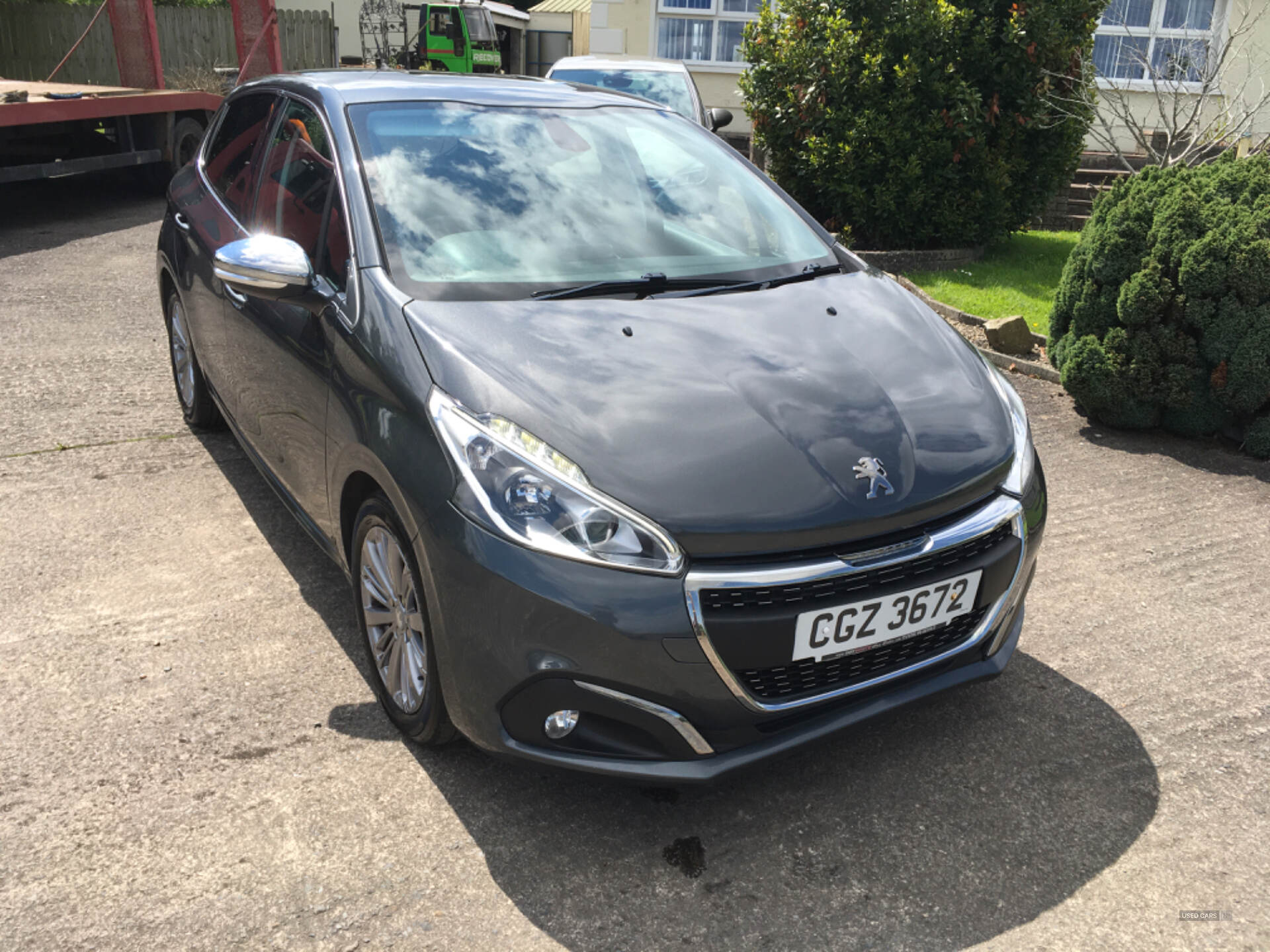 May 2016 Peugeot 208 1.2 PureTech 82 Allure 5dr
