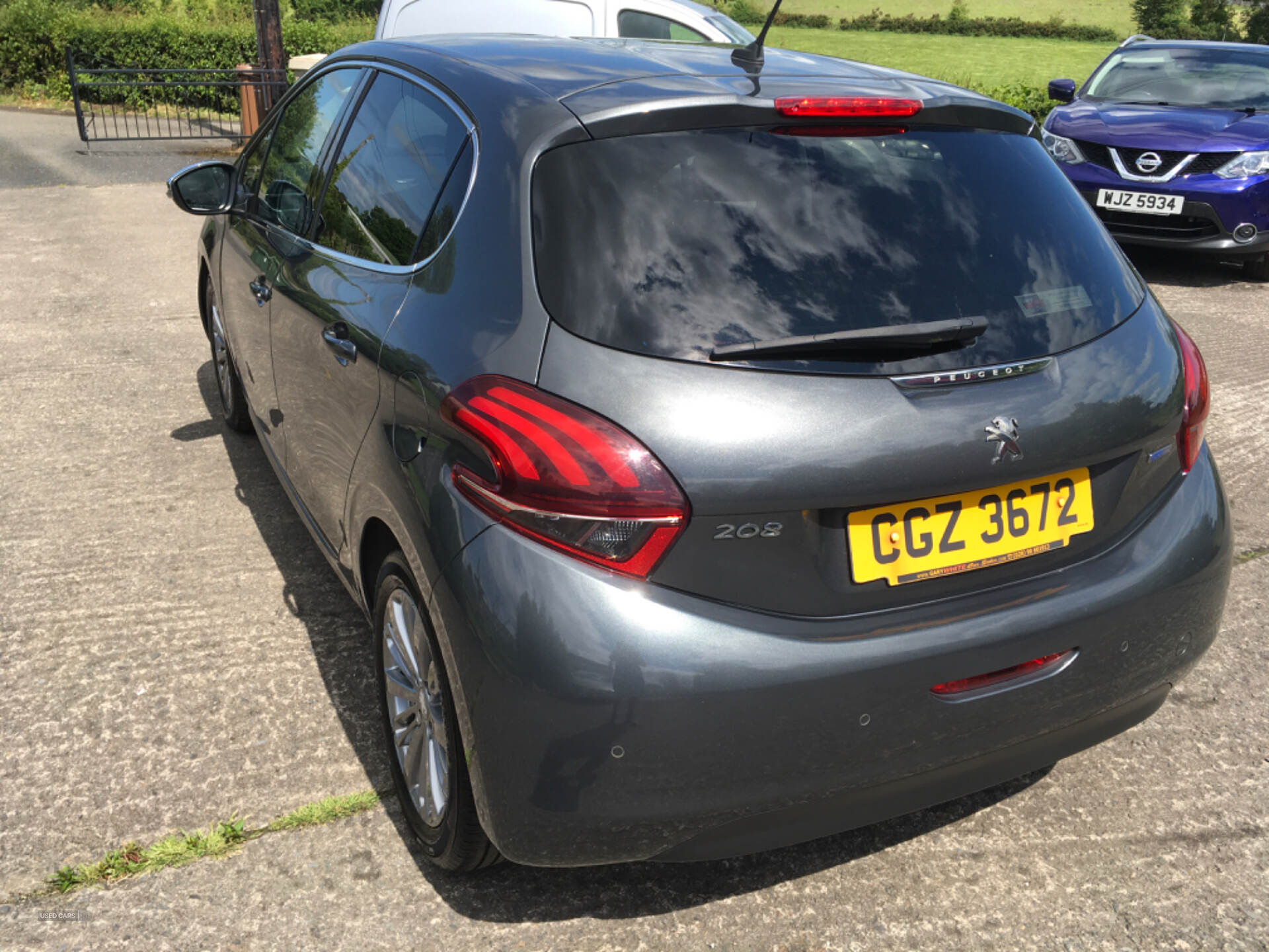 May 2016 Peugeot 208 1.2 PureTech 82 Allure 5dr