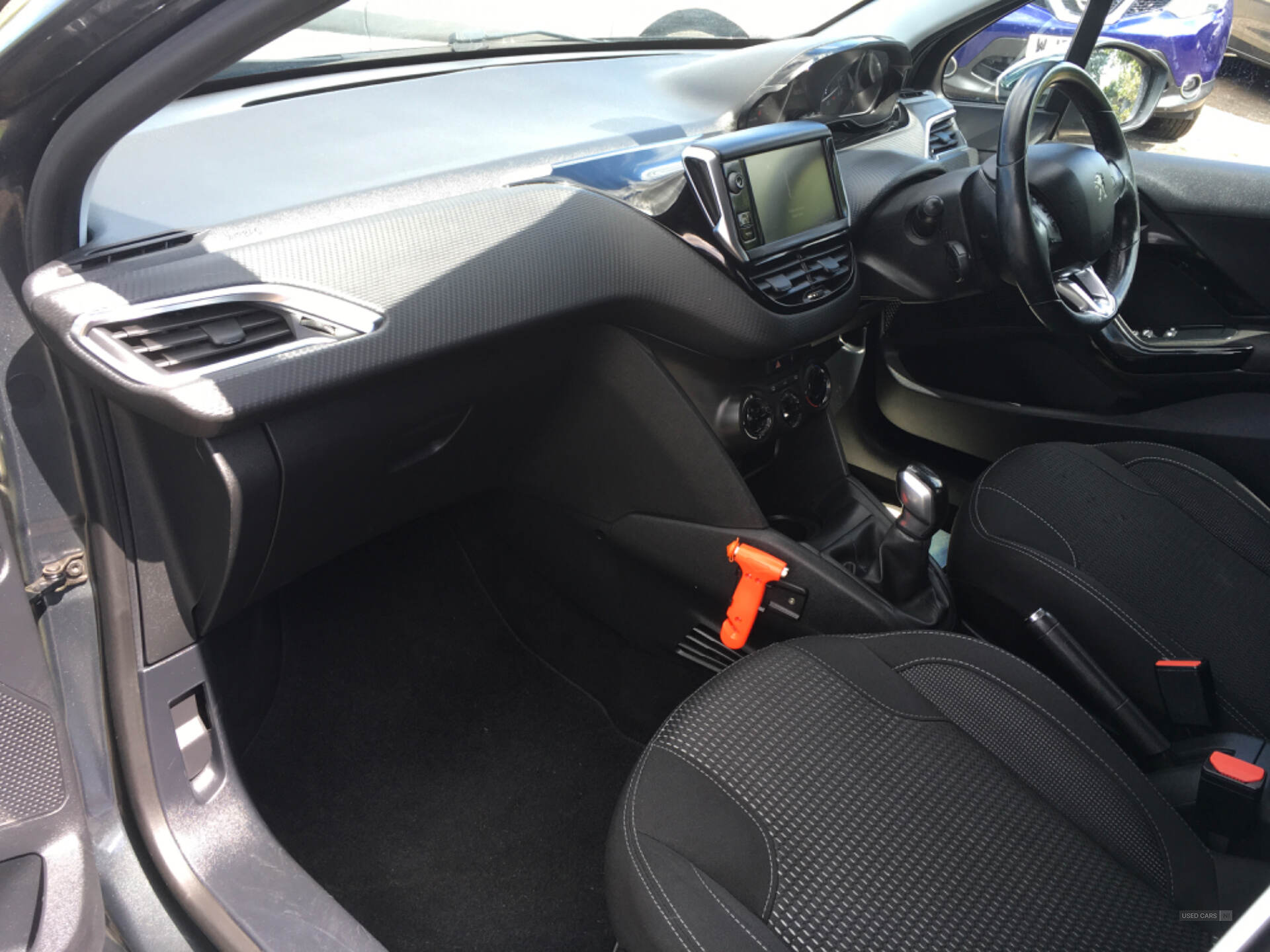 May 2016 Peugeot 208 1.2 PureTech 82 Allure 5dr