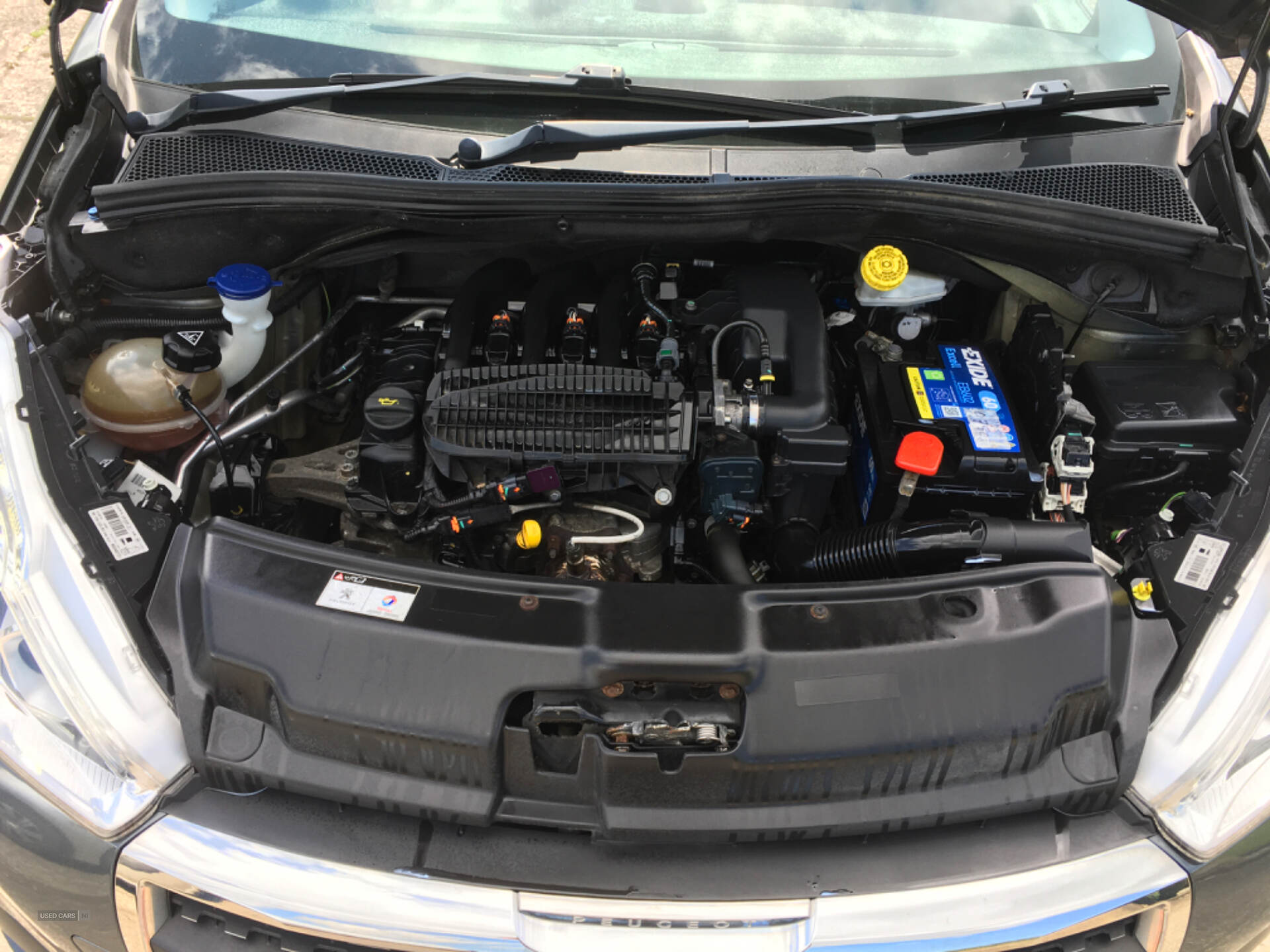 May 2016 Peugeot 208 1.2 PureTech 82 Allure 5dr