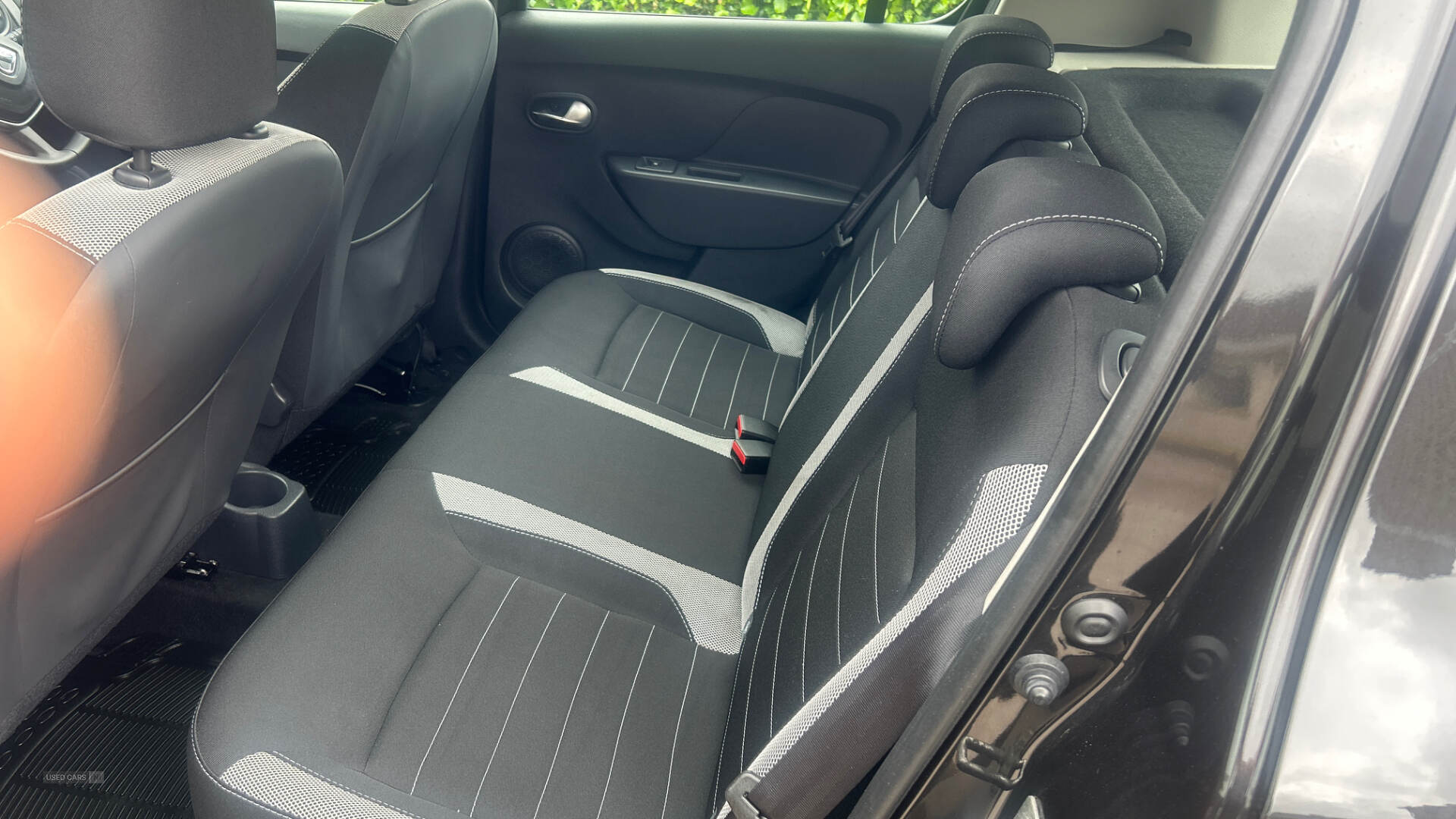 May 2019 Dacia Sandero Stepway 1.5 Blue dCi Comfort 5dr