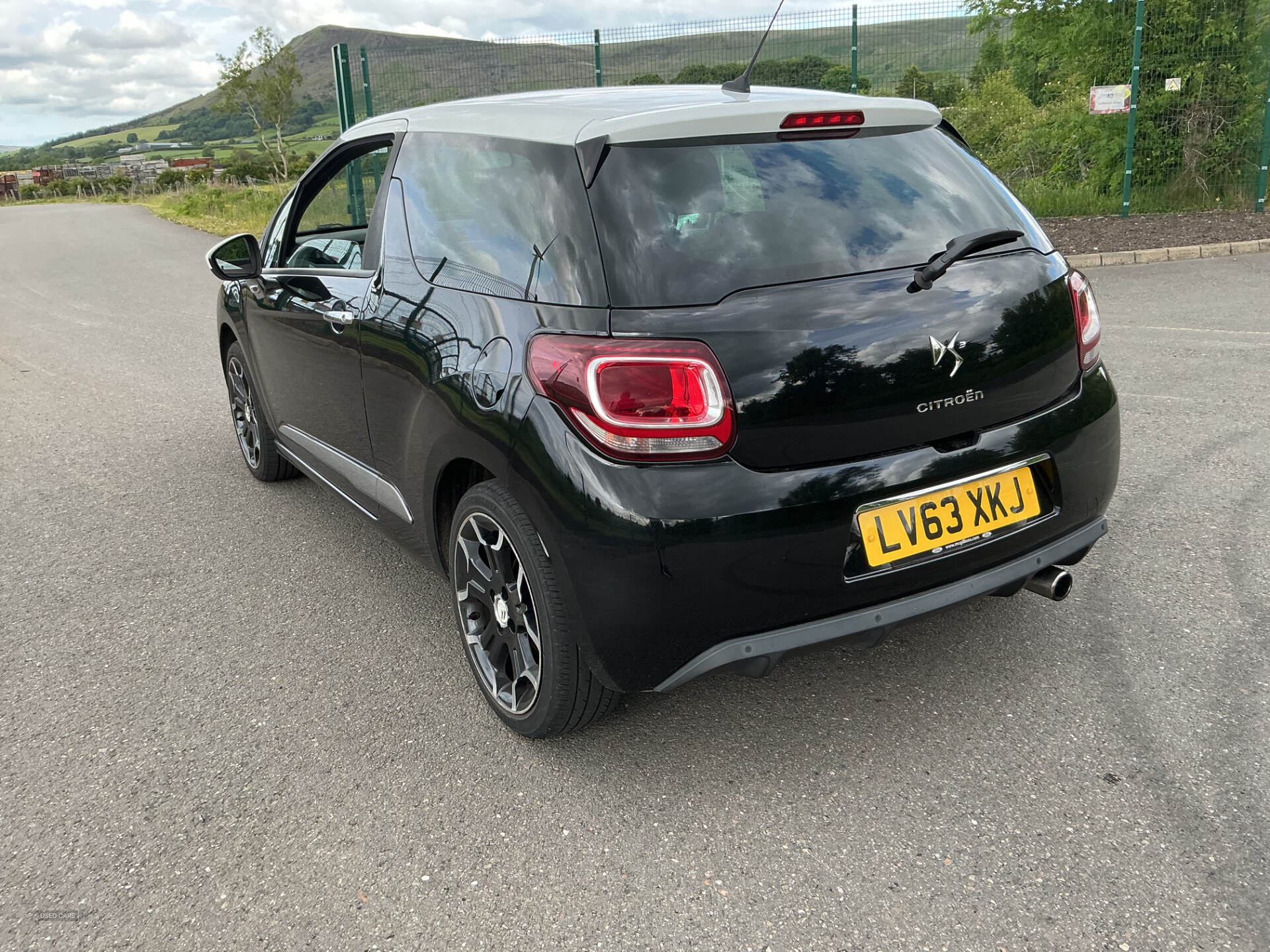 Dec 2013 Citroen DS3 1.6 VTi 16V DStyle Plus 3dr