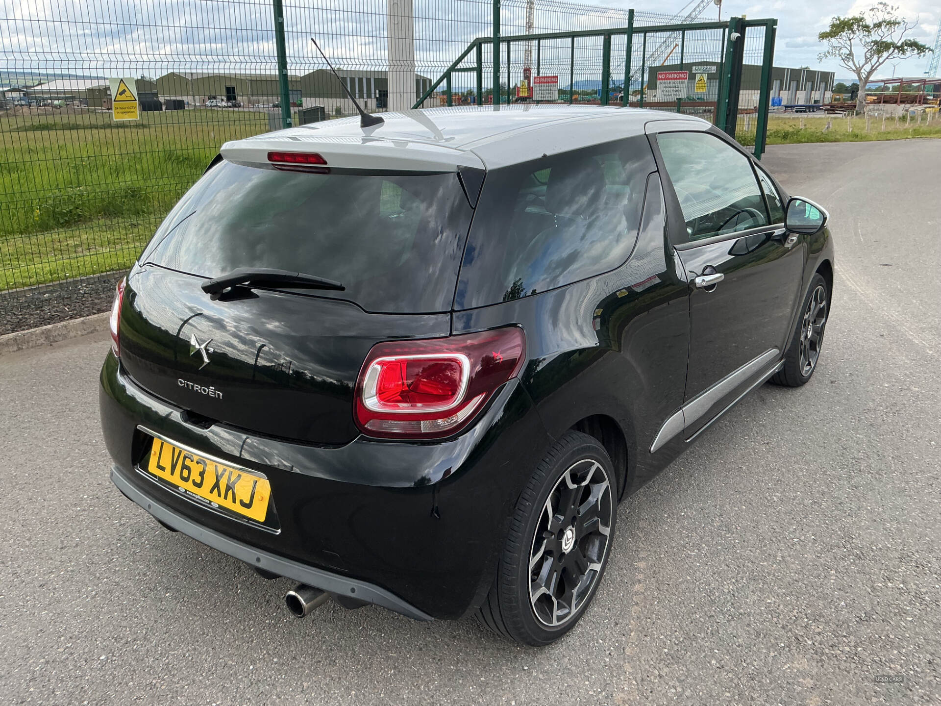 Dec 2013 Citroen DS3 1.6 VTi 16V DStyle Plus 3dr