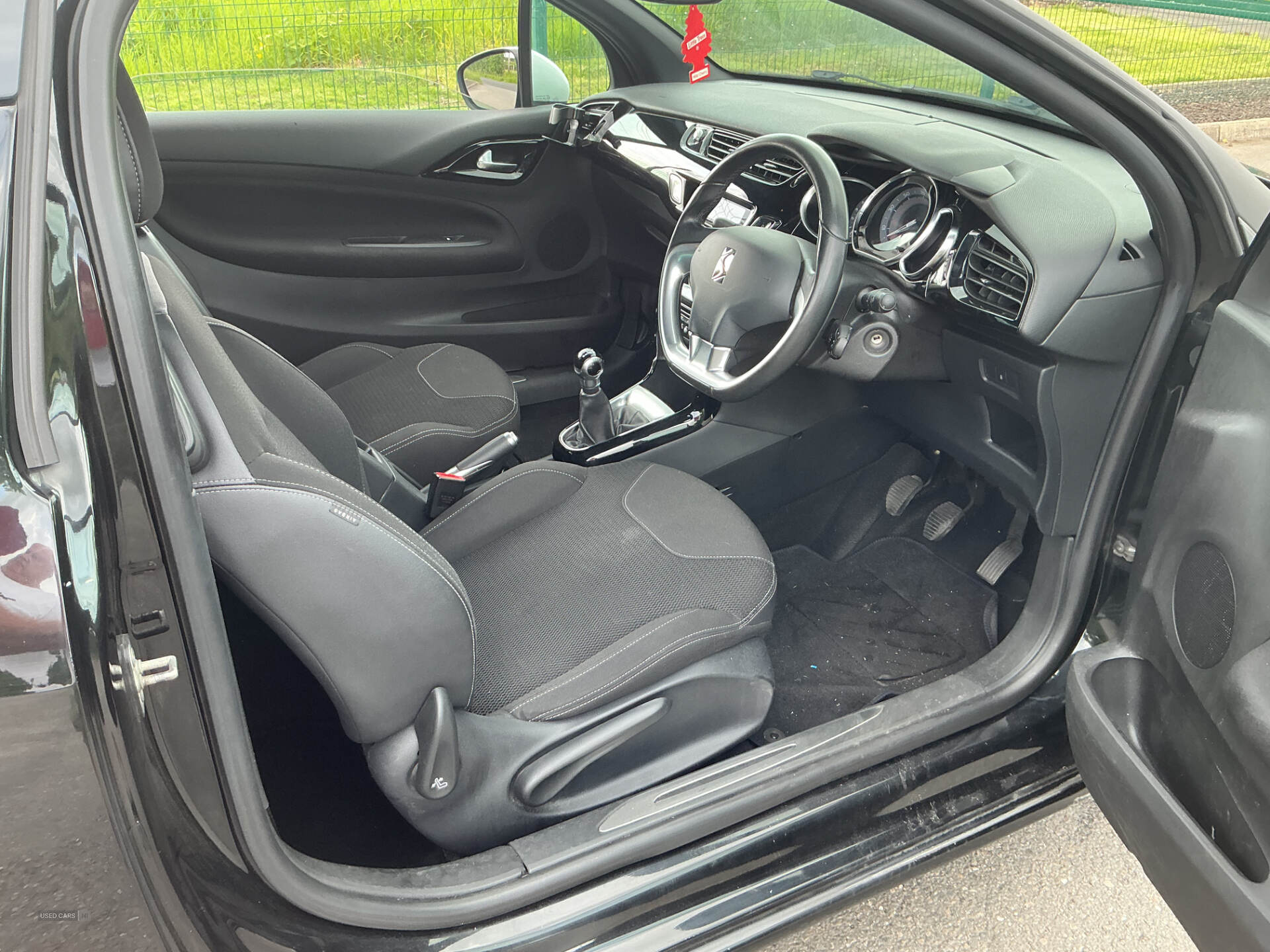 Dec 2013 Citroen DS3 1.6 VTi 16V DStyle Plus 3dr