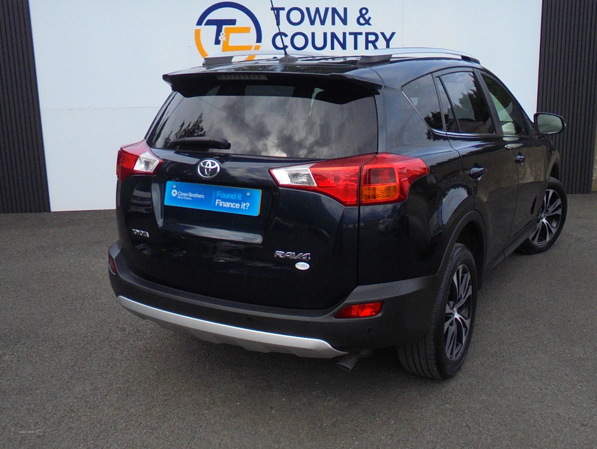 Toyota RAV4 DIESEL ESTATE in Antrim
