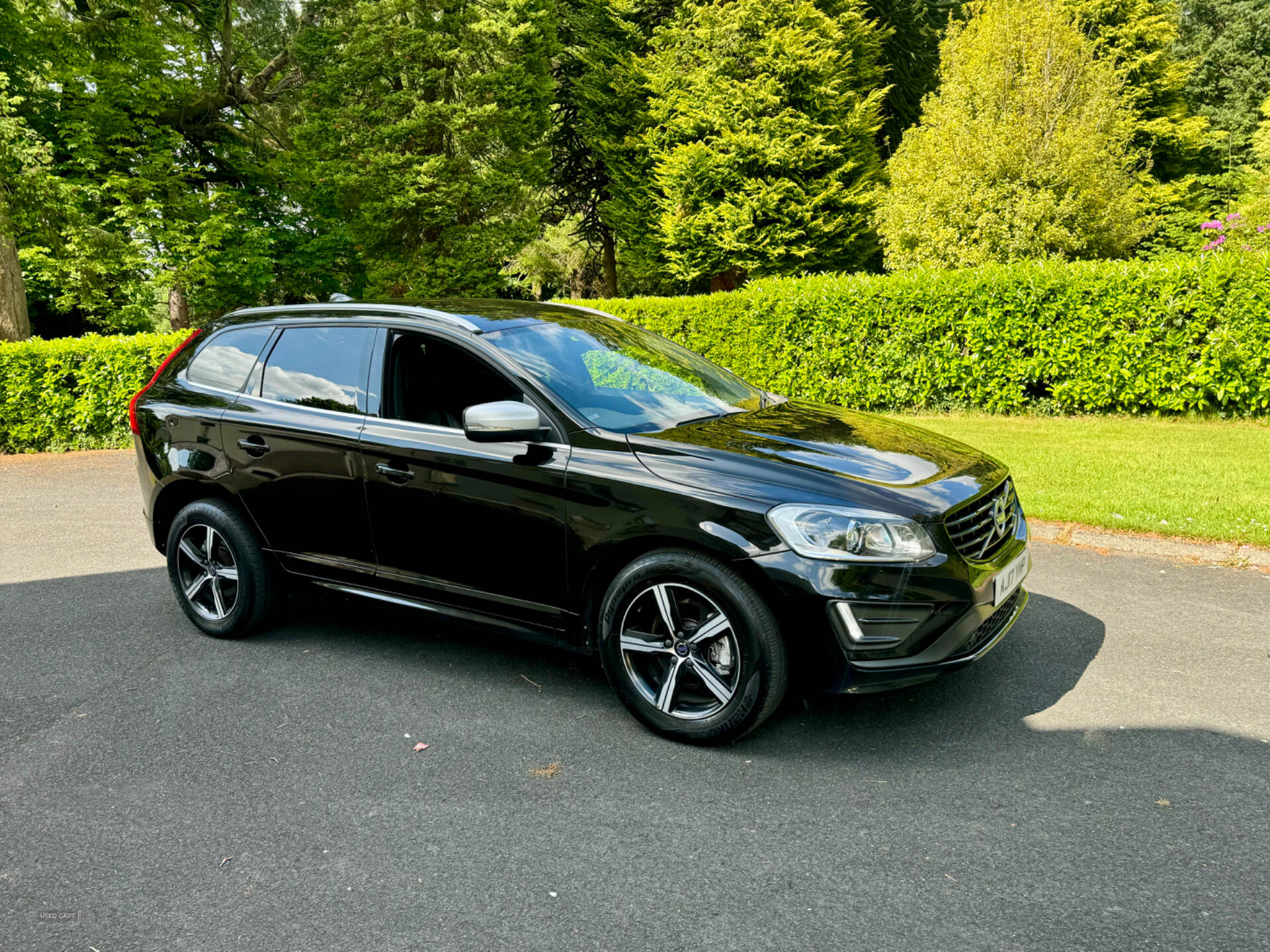Jul 2017 Volvo XC60 D5 [220] R DESIGN Lux Nav 5dr AWD Geartronic