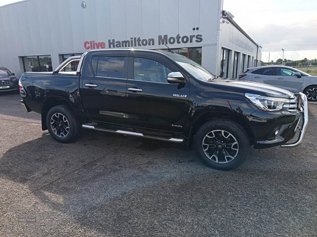 Sep 2017 Toyota Hi-lux Invincible X D/Cab Pick Up 2.4 D-4D