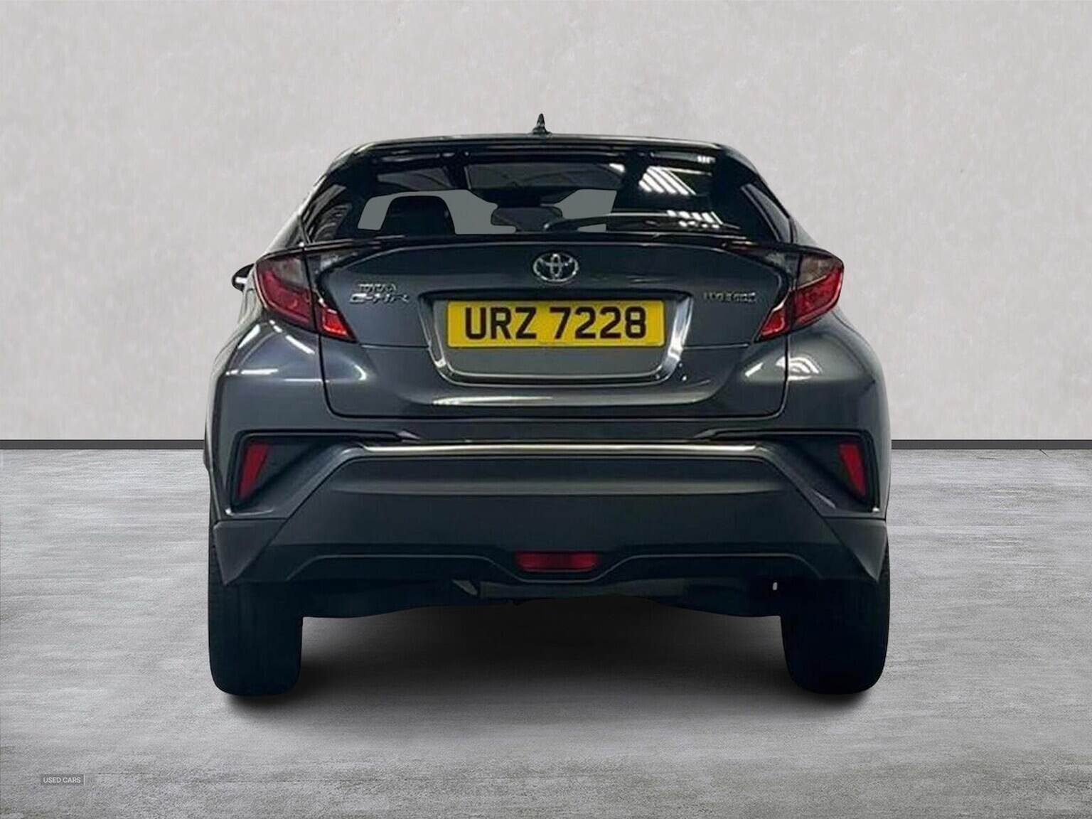 May 2023 Toyota C-HR 1.8 Hybrid Design 5Dr Cvt