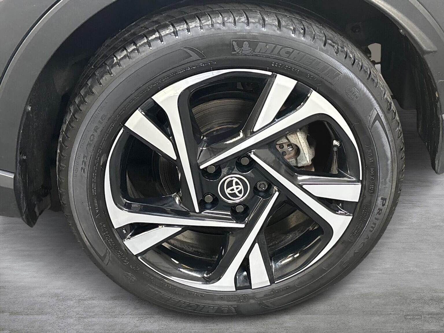 May 2023 Toyota C-HR 1.8 Hybrid Design 5Dr Cvt