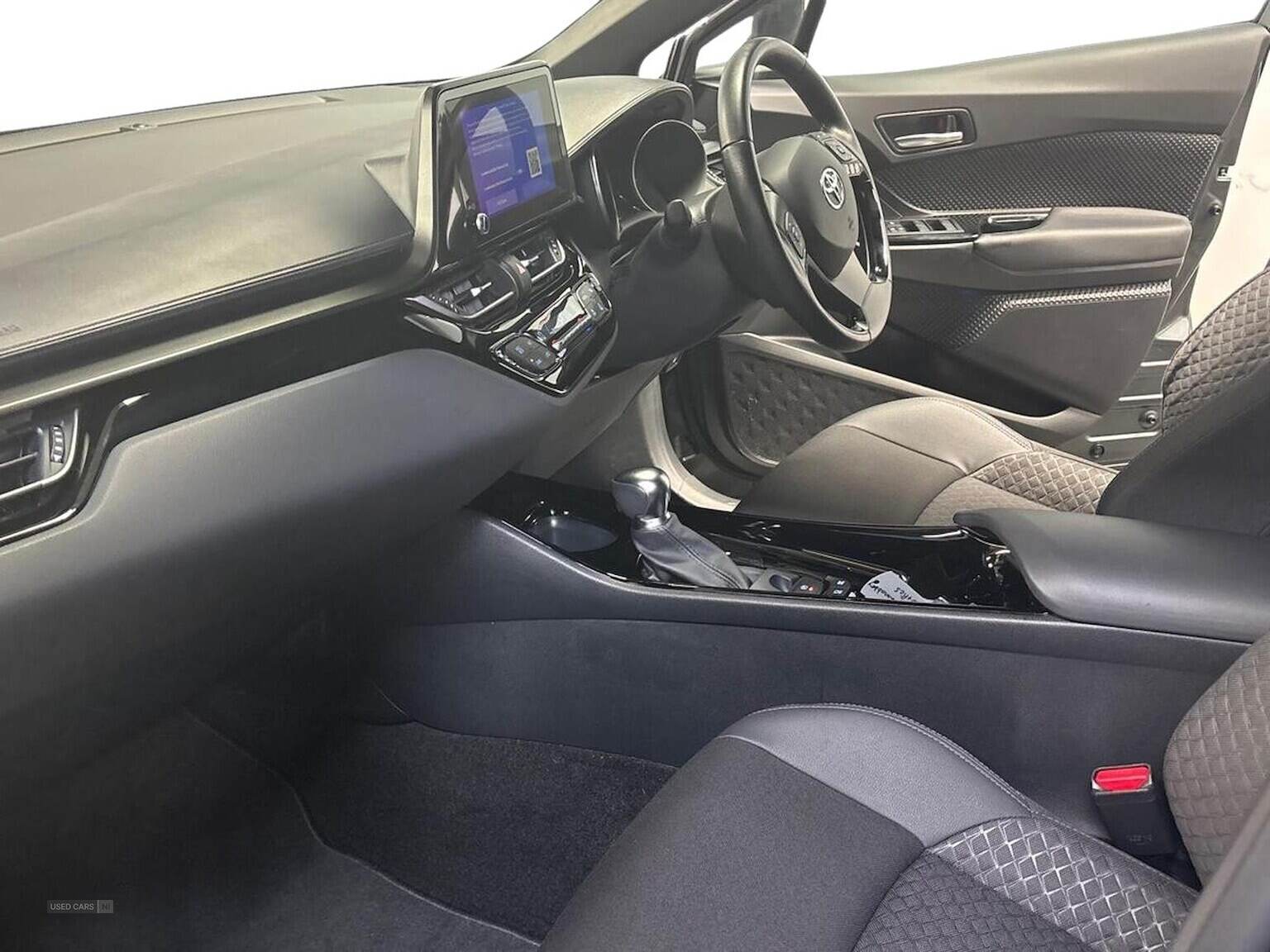 May 2023 Toyota C-HR 1.8 Hybrid Design 5Dr Cvt