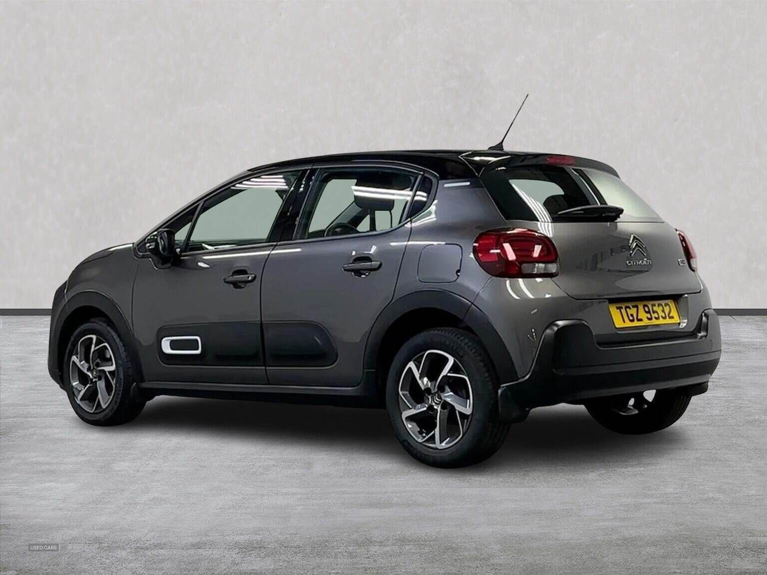 Apr 2021 Citroen C3 1.2 Puretech Flair 5Dr