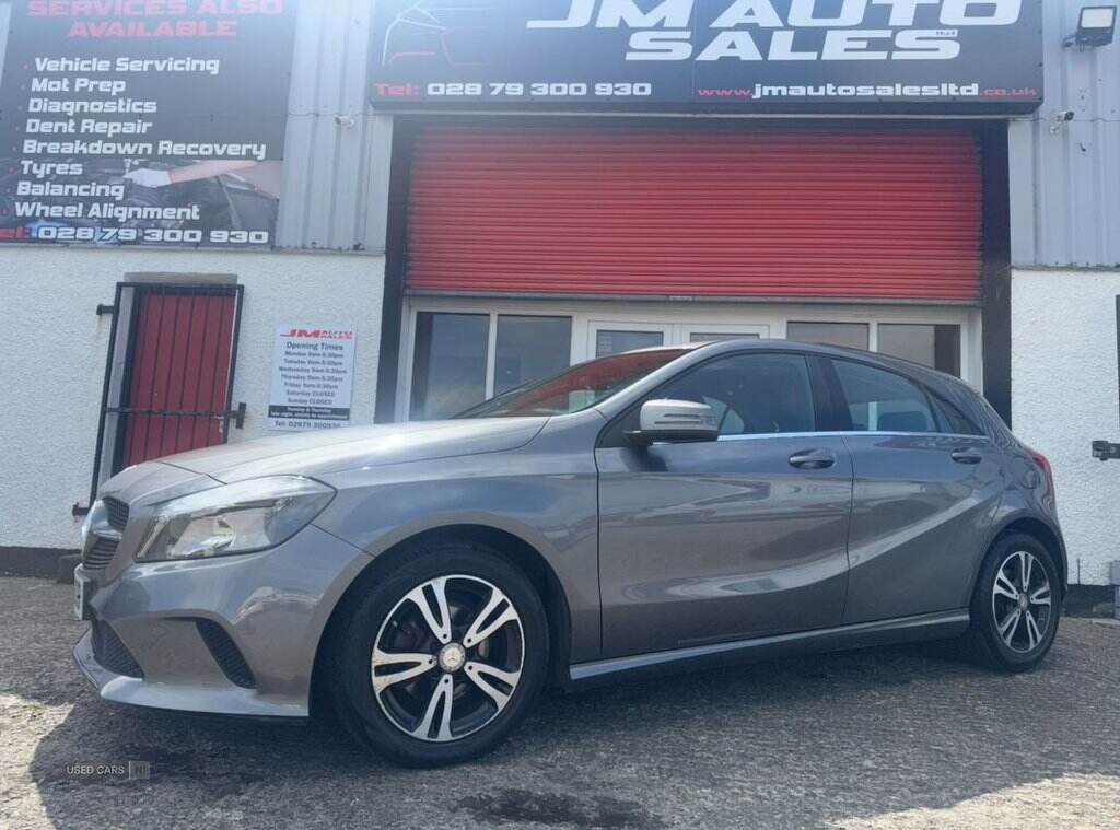 Dec 2015 Mercedes-Benz A-Class A180d SE 5dr Auto