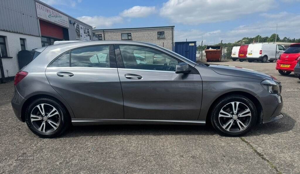 Dec 2015 Mercedes-Benz A-Class A180d SE 5dr Auto