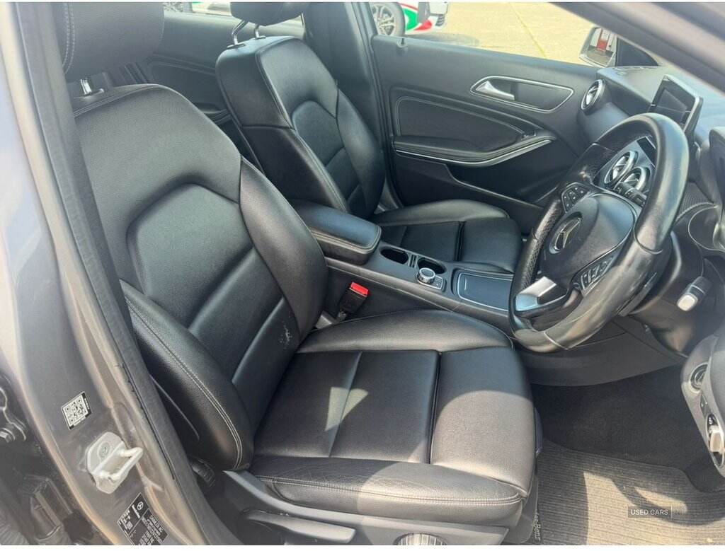 Dec 2015 Mercedes-Benz A-Class A180d SE 5dr Auto