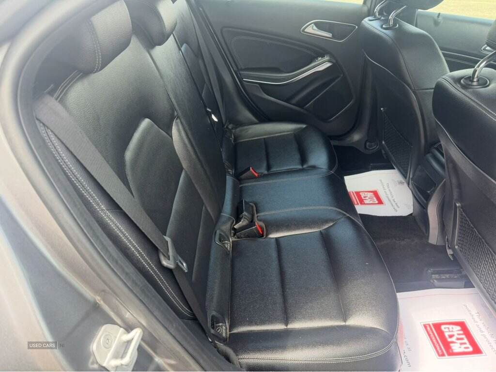 Dec 2015 Mercedes-Benz A-Class A180d SE 5dr Auto