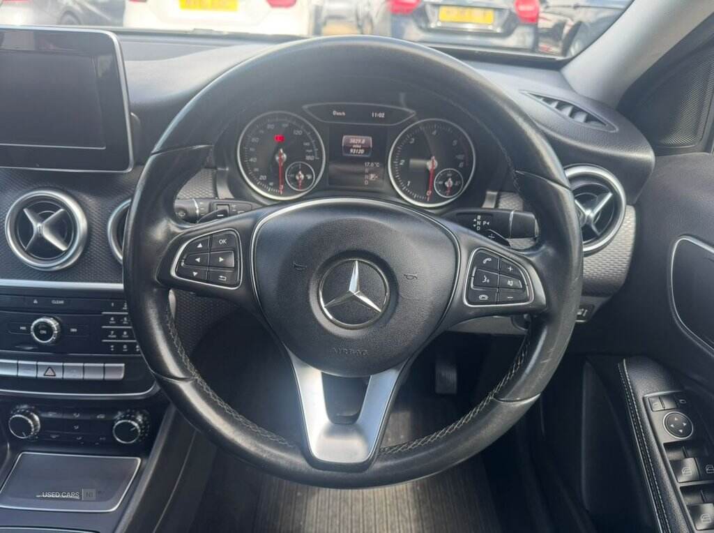 Dec 2015 Mercedes-Benz A-Class A180d SE 5dr Auto