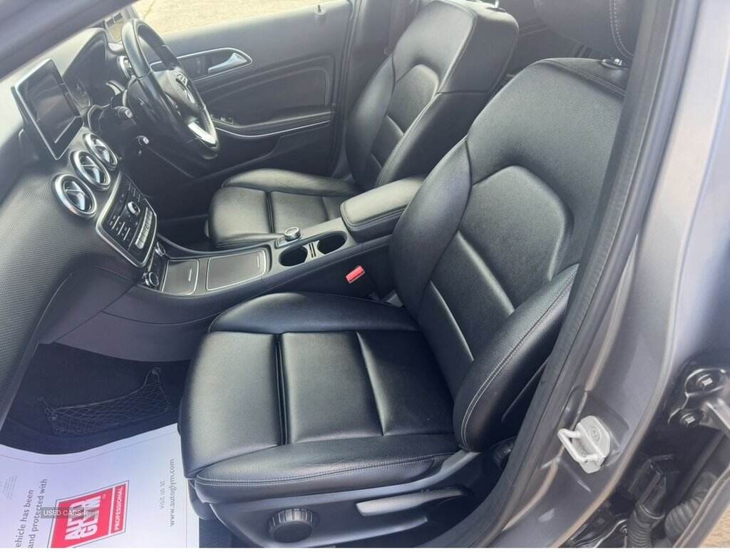Dec 2015 Mercedes-Benz A-Class A180d SE 5dr Auto