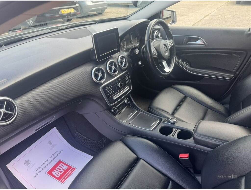 Dec 2015 Mercedes-Benz A-Class A180d SE 5dr Auto