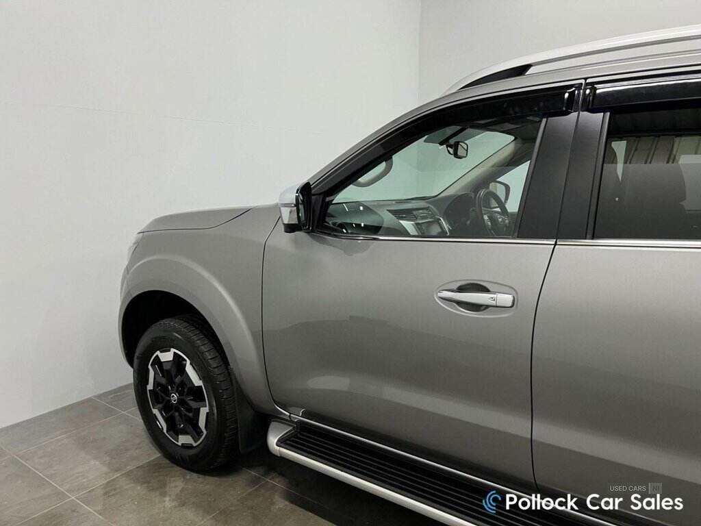 Dec 2021 Nissan Navara Double Cab Pick Up Tekna 2.3dCi 190 TT 4WD Auto