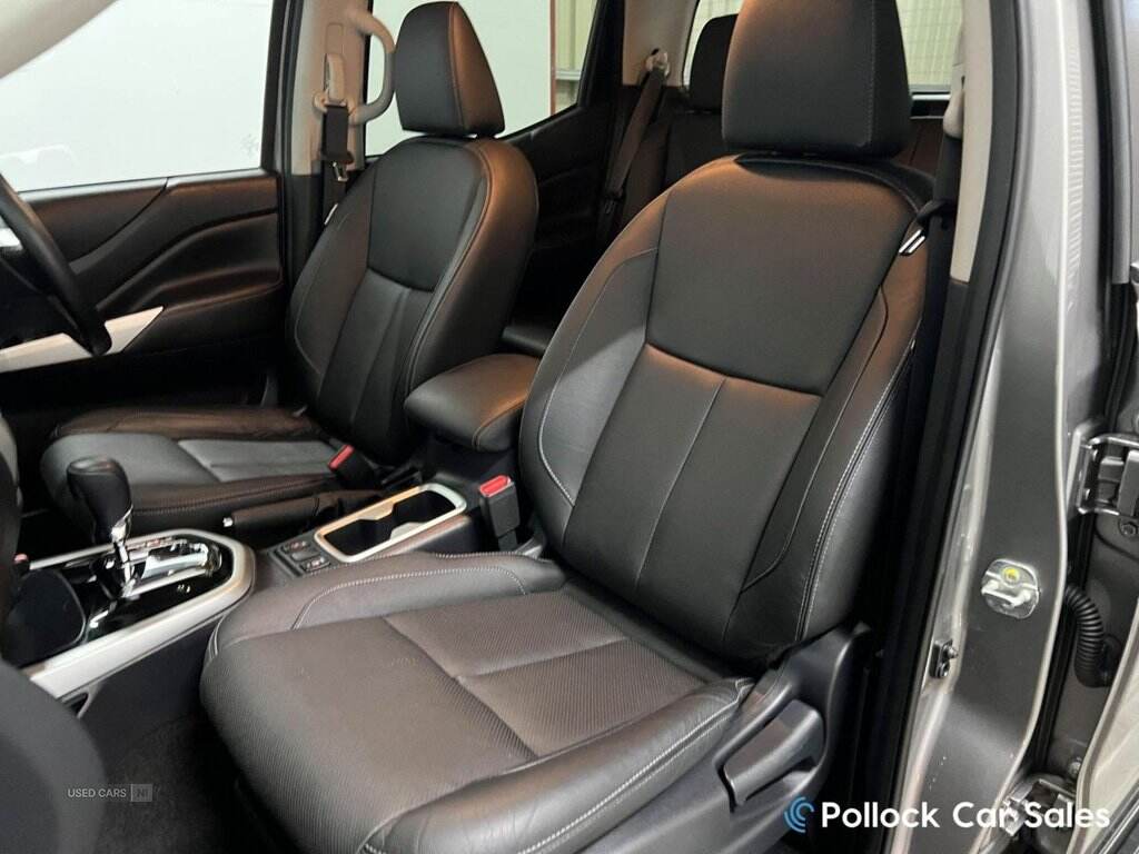 Dec 2021 Nissan Navara Double Cab Pick Up Tekna 2.3dCi 190 TT 4WD Auto