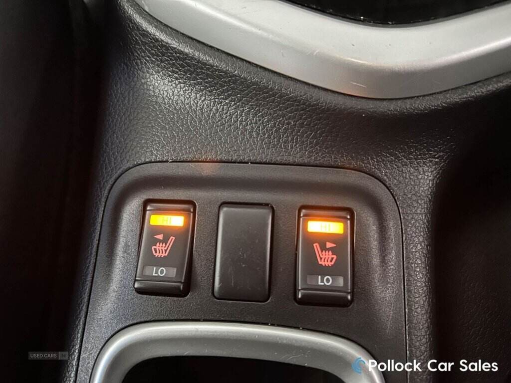 Dec 2021 Nissan Navara Double Cab Pick Up Tekna 2.3dCi 190 TT 4WD Auto