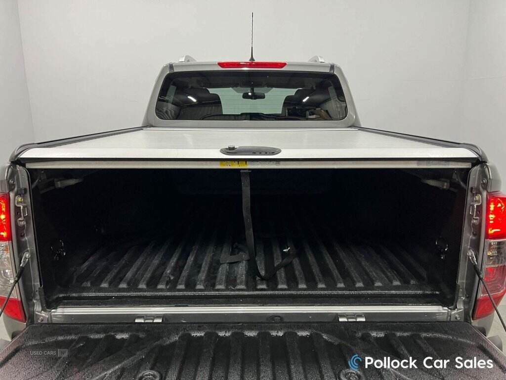 Dec 2021 Nissan Navara Double Cab Pick Up Tekna 2.3dCi 190 TT 4WD Auto