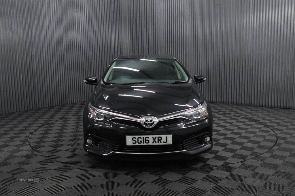 Mar 2016 Toyota Auris 1.6 D-4D Design 5dr